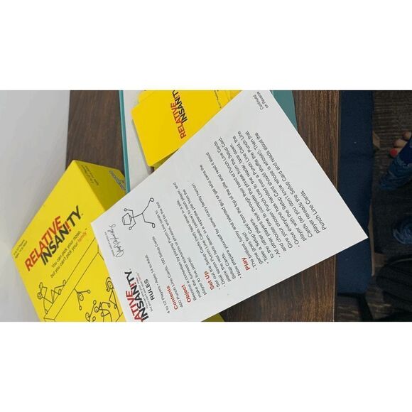 Play Monster Adult Crazy Runs In The Family Party Relative Insanity Card Game - Picture 2 of 5